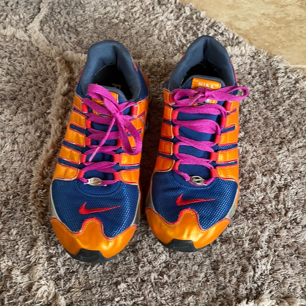 Men's Nike Shox Tayy Retro Tennies
